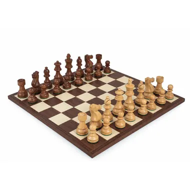 Complete Classic VII set: wooden board with chess pieces arranged for play