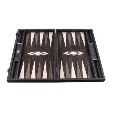 Backgammon en placage d'ébène, plateau ouvert vu de face avec marqueterie