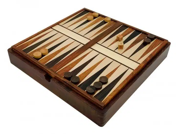 Magnetic Travel Chess Set with Wooden Storage Compartment,, Draughts and Backgammon - Image 8