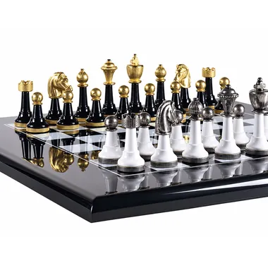 Black and white lacquered metal pieces Staunton Design II viewed from the side on the board