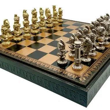 Roman Busts II Set – Chess Board with Storage and Metal Chess Set