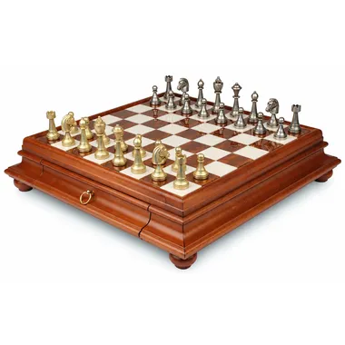 Staunton Mix IV set on wooden box with gold and silver-tone metal pieces
