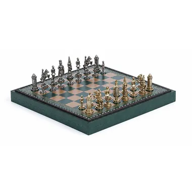 Camelot King Arthur set on green and gold chessboard, box closed