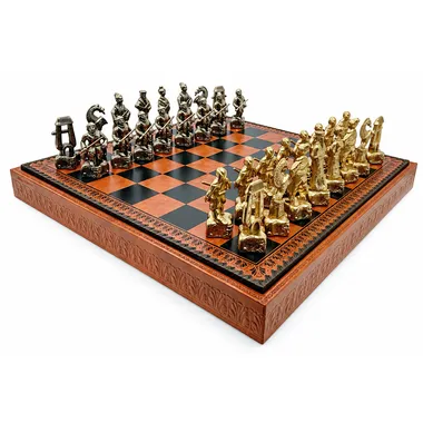 Samourai III chess set in perspective showing storage box and metal pieces