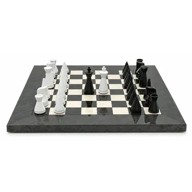 Black and white kings facing each other on the heather and maple wood board