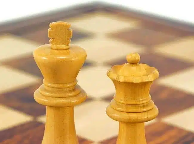 Championship II Set - Mahogany and Maple Wood Chess Board, Boxwood and Ebonised Boxwood Chess Pieces & Birch Wood Storage Box - Image 6