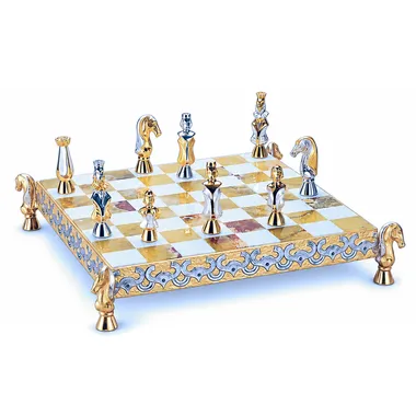 "The Moors in Spain, VIII century" set, chess board and chess set in bronze, onyx and 24-carat gold
