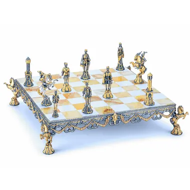 "Florentine Renaissance, XV century" set, chess board and chess set in bronze, onyx and 24-carat gold
