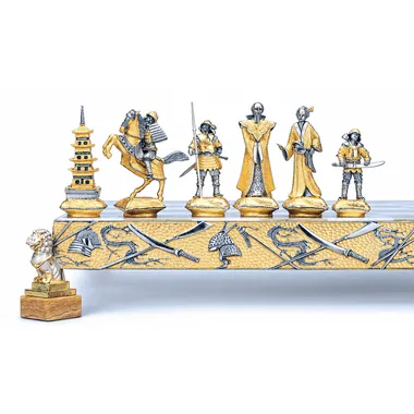 "Samurai Battle of Nagashino" Set Chess Board and Chess Set in Bronze, Onyx and 24 Carat Gold