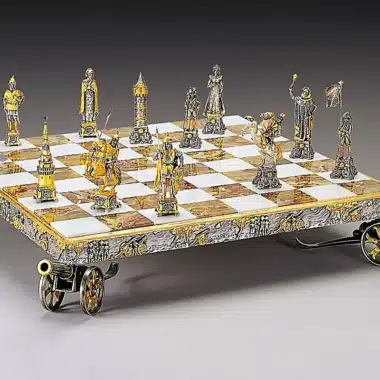 Ensemble "Napoléon Bonaparte et le Tsar Dimitri" Echiquier et Jeu d'Echecs en Bronze, Onyx et Or 24 Carats