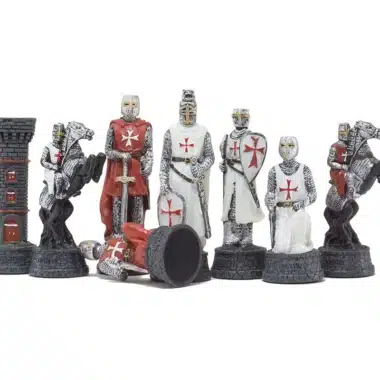 Jeu d'échecs Templier II complet, pièces blanches en résine alignées