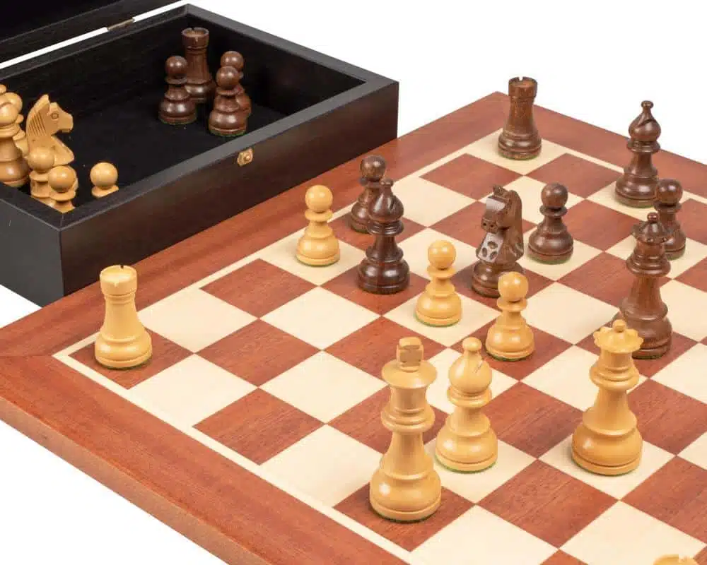 Novice Chess Set – Mahogany Wood Chess Board, Acacia & Boxwood Chess Set & Wenge Storage Box - Image 2