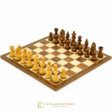 Academy Medium set: walnut and maple chess board with rosewood pieces