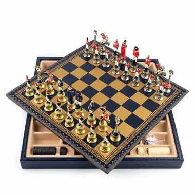 Napoléon III set open showing the storage box and pieces