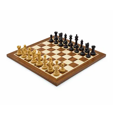 Complete Leningrad chess set, ebonised wooden pieces on mahogany chess board