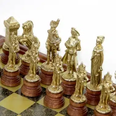 Jeu d'Échecs Napoléon - Échiquier en bois effet laiton avec rangement intégré & Pièces en métal