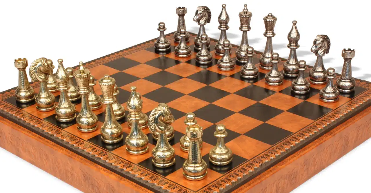 Jeu d'Échecs Flowered - Échiquier - Backgammon et Jeu de dames en similicuir & Pièces d'échecs en métal