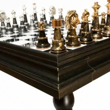 Jeu d'Échecs Fantaisie Staunton XL - Table Échiquier en bois et Albâtre & Pièces en bois et laiton massif