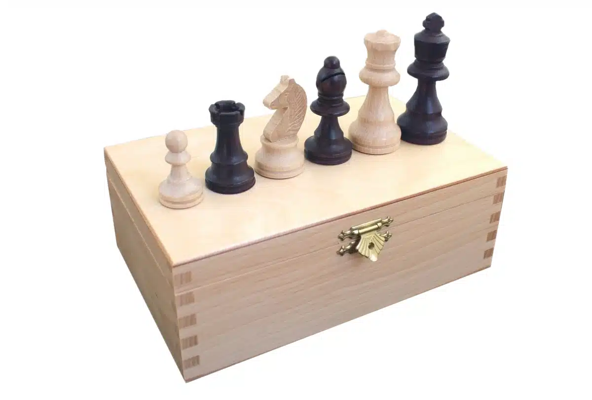 Wooden Staunton Chess Set with Genuine Italian Leather Chess Board and Storage Box - Image 4