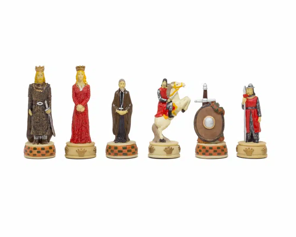 Scottish Wars of Independence Resin Chess Set & Faux Leather Chess Board - Image 15