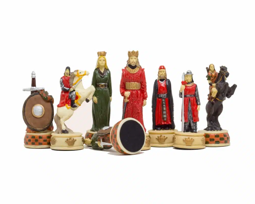 Scottish Wars of Independence Resin Chess Set & Faux Leather Chess Board - Image 14