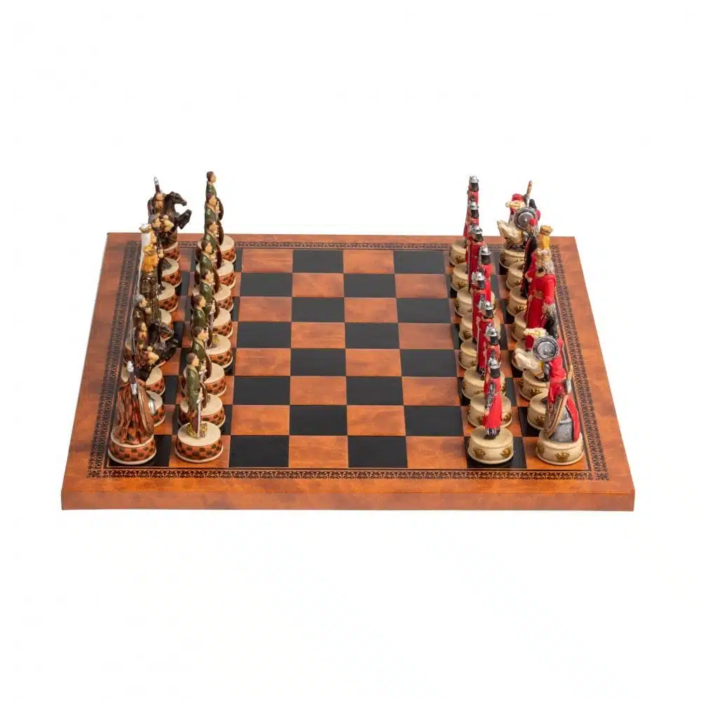 Scottish Wars of Independence Resin Chess Set & Faux Leather Chess Board - Image 10