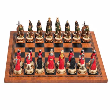 Scottish War of Independence chess set, resin pieces and faux leather board