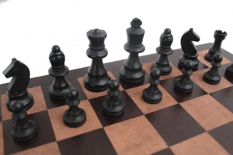 Wooden Staunton Chess Set with Genuine Italian Leather Chess Board and Storage Box - Image 2
