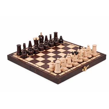 Folding wooden travel chess set, pieces in starting position