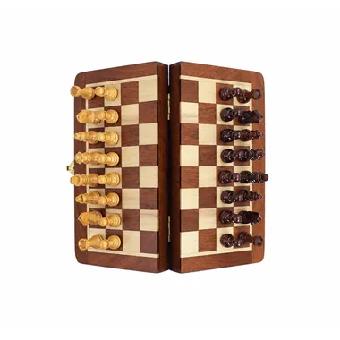Folded wooden magnetic Staunton chess set, top view