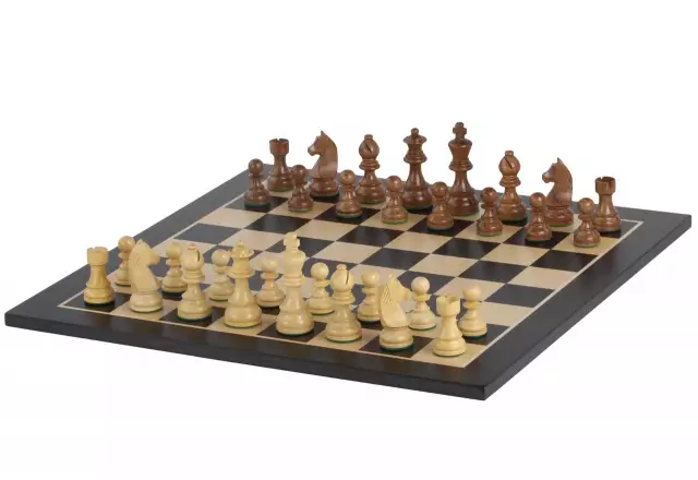Ensemble Jeu d'Échecs de Tournoi Chevalier Allemand en Bois de Buis et Échiquier en Bois d'Érable