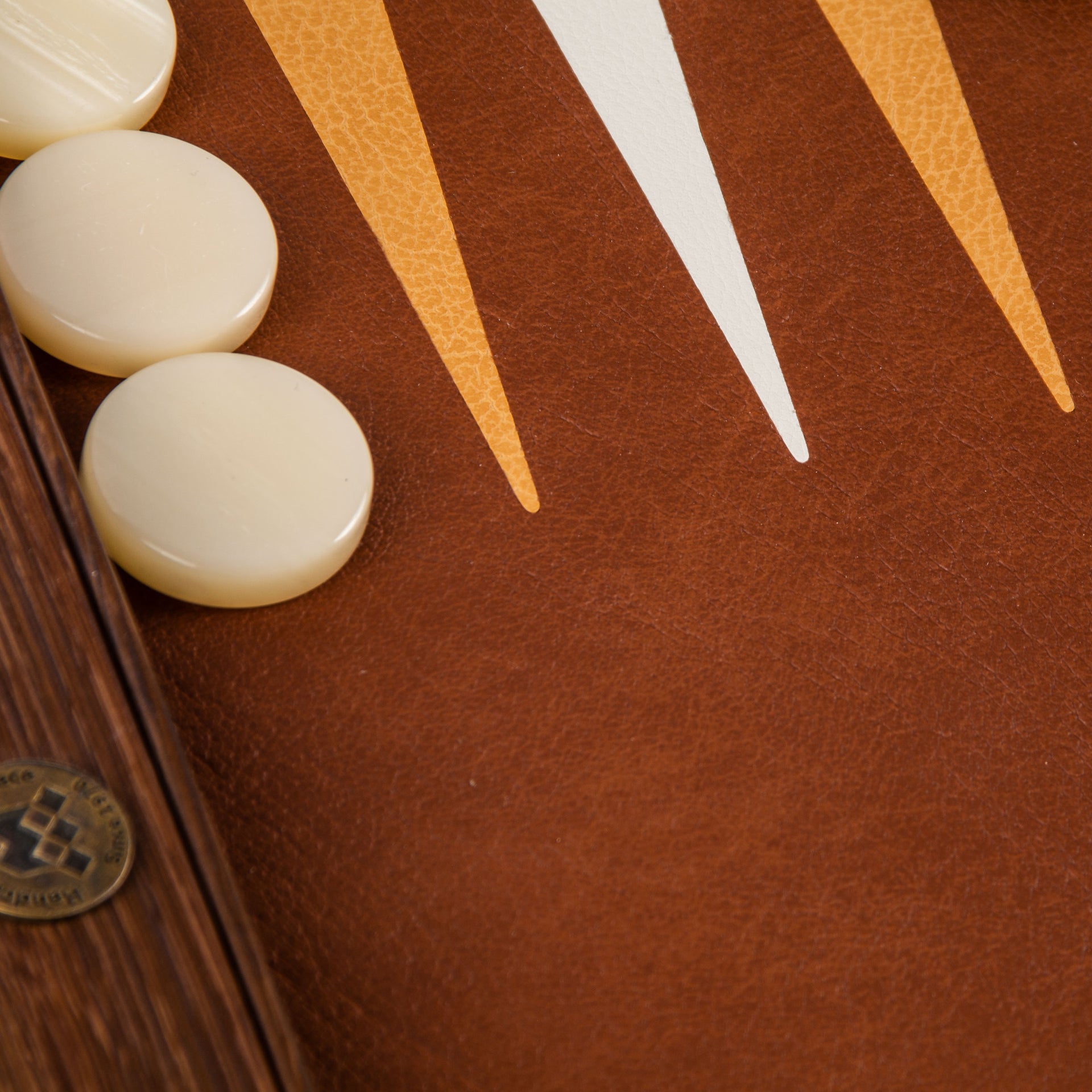 Genuine Leather Backgammon Set in Brown with Mother-of-Pearl Checkers (Chequers) - Image 3