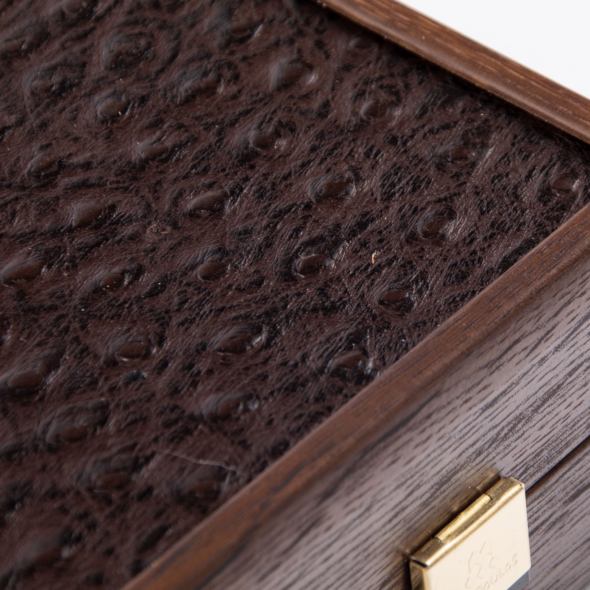 Luxury Backgammon Set in Brown Faux Ostrich Leather with Mother-of-Pearl Pieces - Image 8
