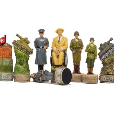 Alternative view of World War II Chess Set – Roosevelt vs Hitler