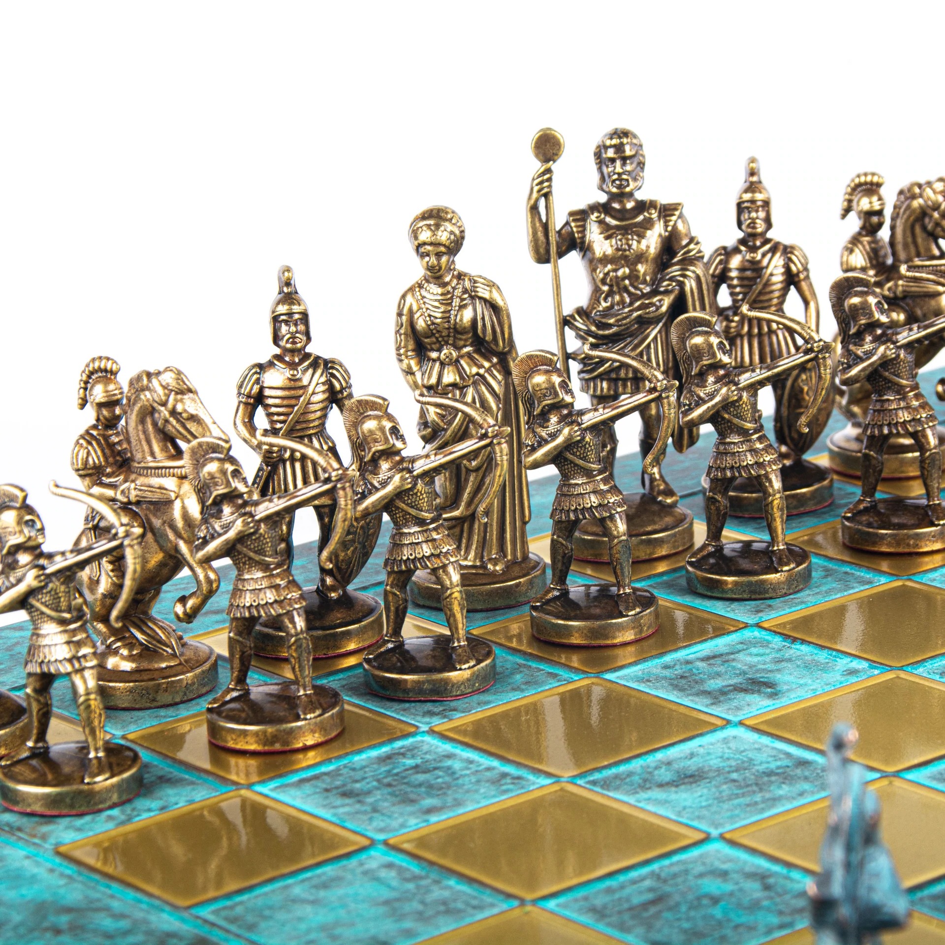 Archers and Historic Battles Chess Set – Bronze Metal Pieces with Blue Patina - Image 16