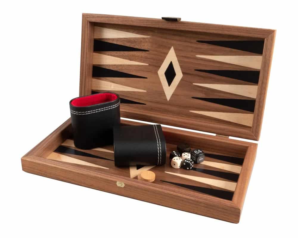 Chess, Draughts and Backgammon Set in Walnut and Oak Wood - Image 12