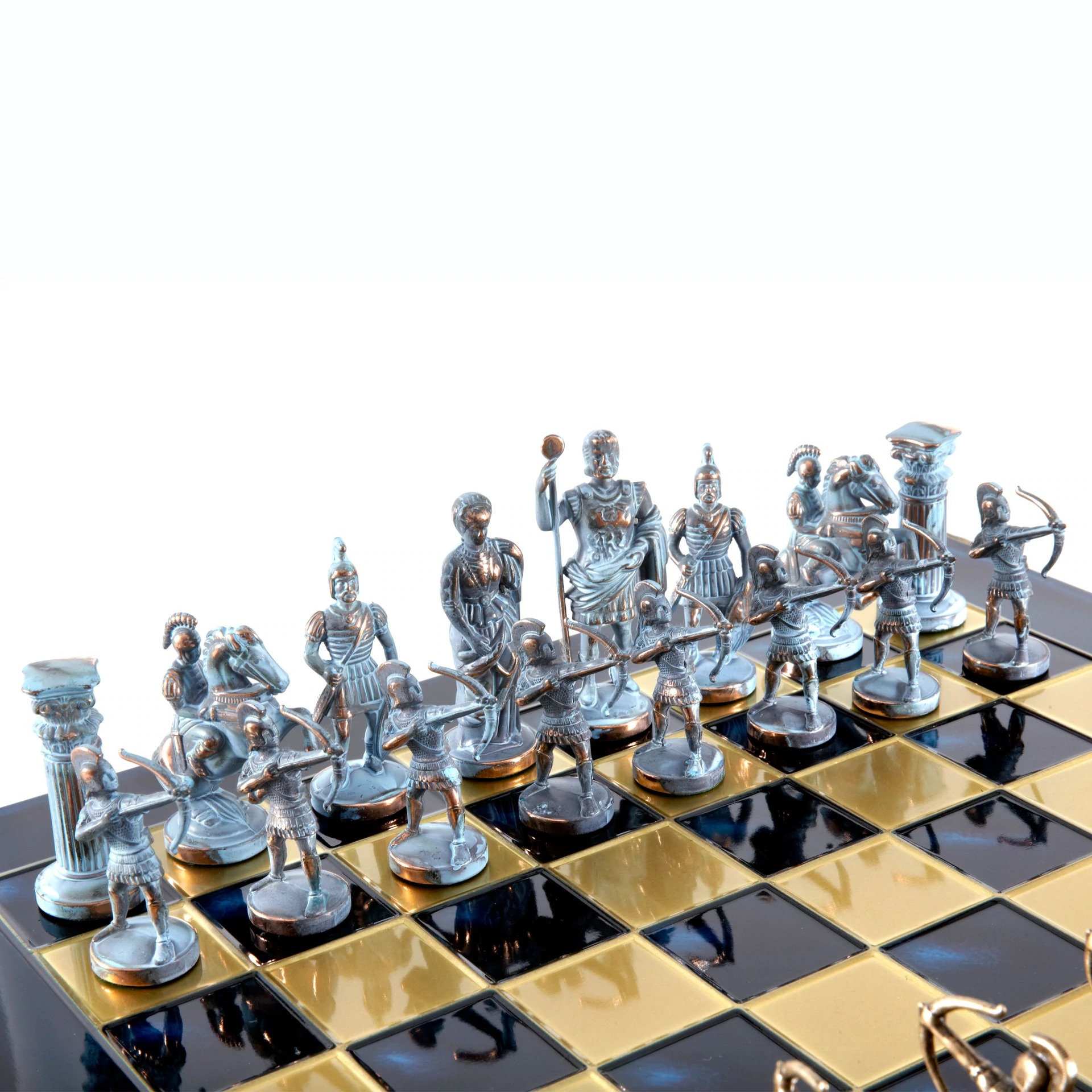 Archers and Historic Battles Chess Set – Bronze Metal Pieces with Blue Patina - Image 10