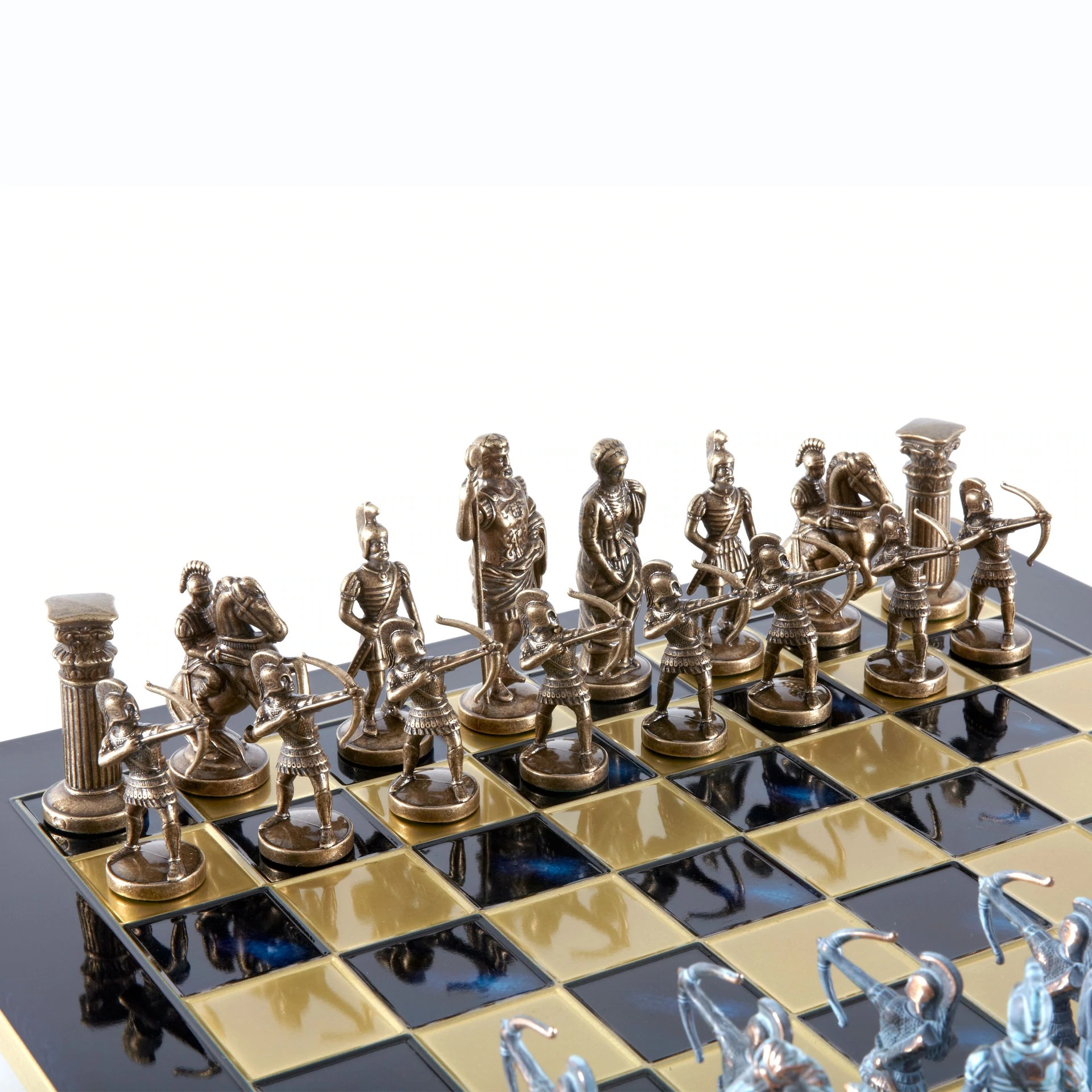 Archers and Historic Battles Chess Set – Bronze Metal Pieces with Blue Patina - Image 9
