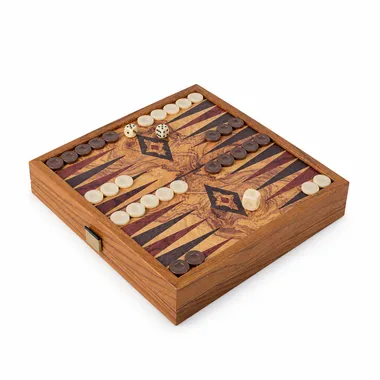 Closed 2-in-1 box showing the backgammon board with checkers and points