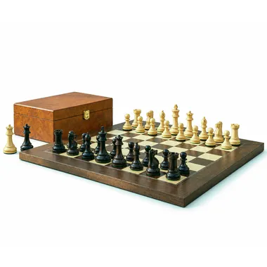 Detail of the black pieces of the Windsor wooden chess set - Le Palais Des Echecs