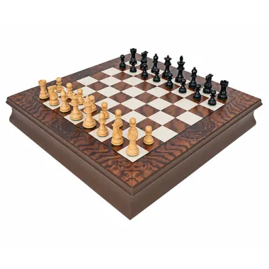 Luxury Kingsclere chess set in ebony and walnut in starting position
