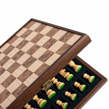 Storage box of the Walnut 40x40 cm chess set with neatly stored pieces - Le Palais Des Echecs